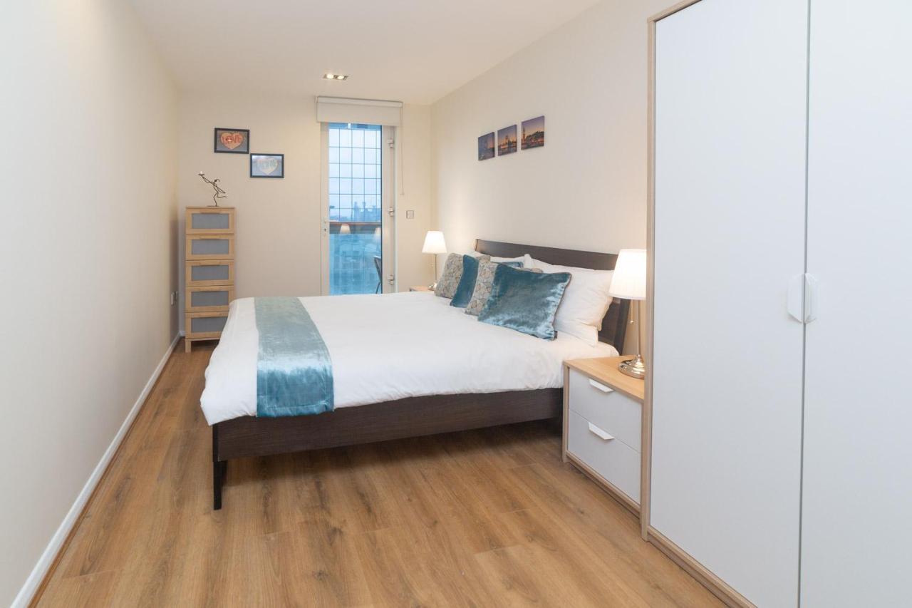 Royal Crossharbour Apartment Londra Esterno foto