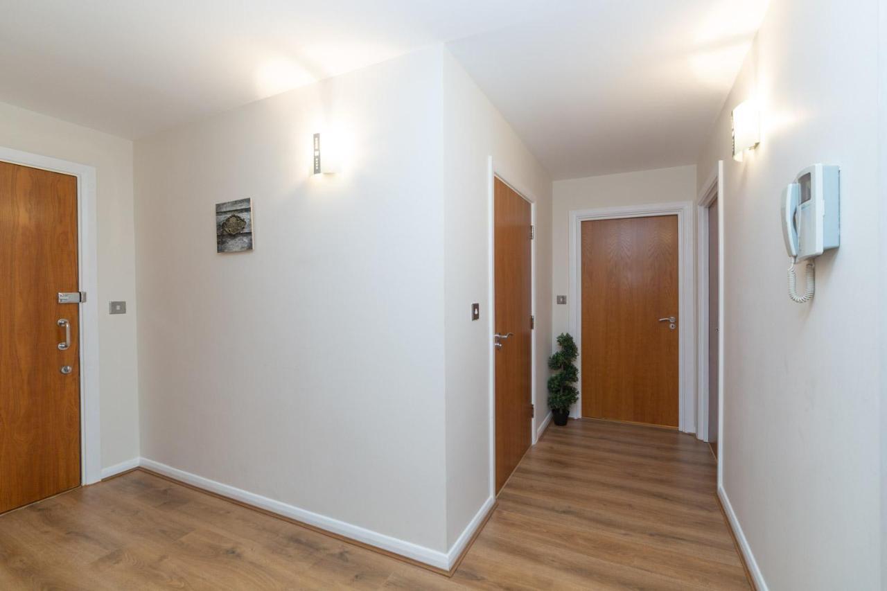 Royal Crossharbour Apartment Londra Esterno foto
